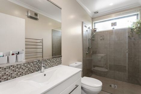 Photo of property in 16 Queenswood Gardens, Mairehau, Christchurch, 8052