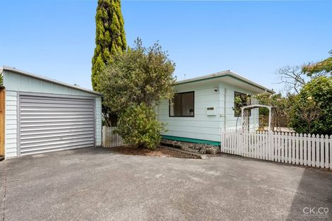 Photo of property in 2/11 Bauchop Road, Waterloo, Lower Hutt, 5011