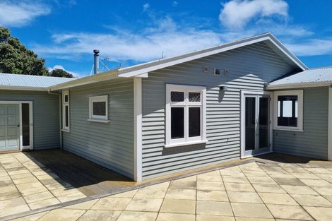 Photo of property in 1 Espin Crescent, Karori, Wellington, 6012