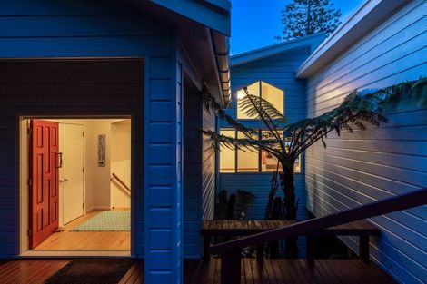 Photo of property in 23 Garratt Road, Waiheke Island, 1971