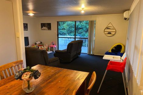 Photo of property in 106 Moire Road, West Harbour, Auckland, 0618