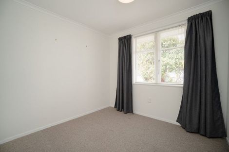 Photo of property in 15 Ruamahanga Crescent, Terrace End, Palmerston North, 4410