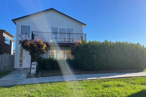 Photo of property in 16 Tarapiroe Avenue, Takanini, 2112