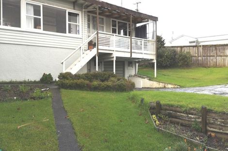 Photo of property in 2/134 Forrest Road, Milford, Auckland, 0620