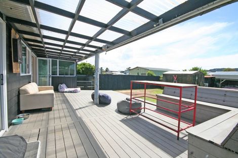 Photo of property in 114 Chartwell Avenue, Whangamata, 3620