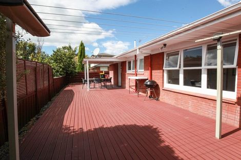 Photo of property in 2a Kurnell Drive, Botany Downs, Auckland, 2010