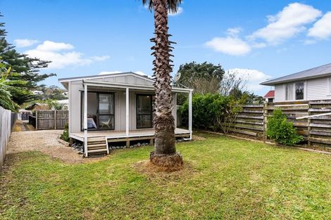 Photo of property in 9 Ivy Place, Birkdale, Auckland, 0626