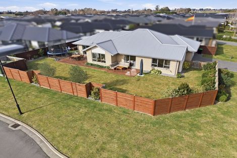 Photo of property in 41 Highgate Drive, Rangiora, 7400