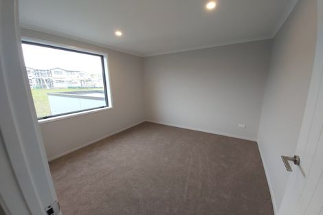 Photo of property in 129 Glenvar Ridge Road, Long Bay, Auckland, 0630