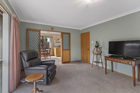 Photo of property in 1/5 Tuscany Place, Beckenham, Christchurch, 8023