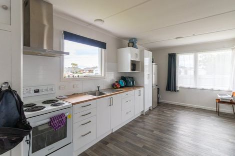 Photo of property in 272 Conyers Street, Strathern, Invercargill, 9812