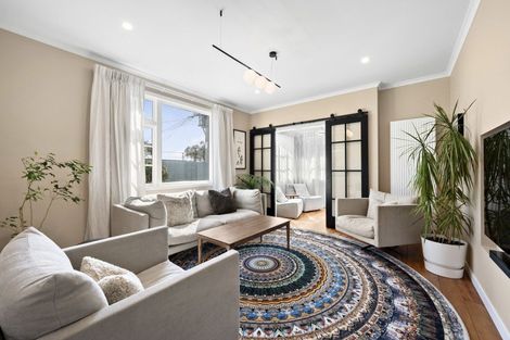 Photo of property in 6 Kowhai Street, Eastbourne, Lower Hutt, 5013