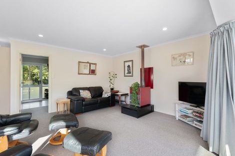 Photo of property in 74 Woodside Road, Woodside, Outram, 9073
