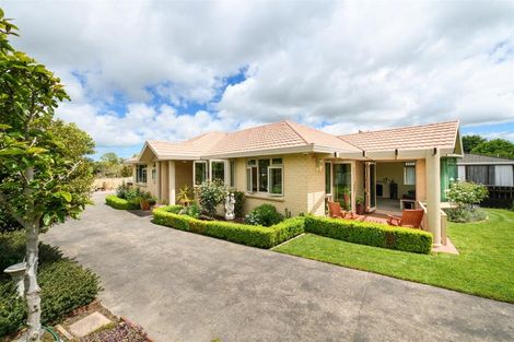 Photo of property in 11 Wanganui Road, Marton, 4710