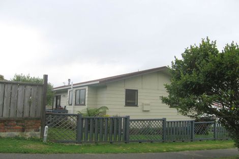 Photo of property in 15 Trinidad Crescent, Grenada Village, Wellington, 6037
