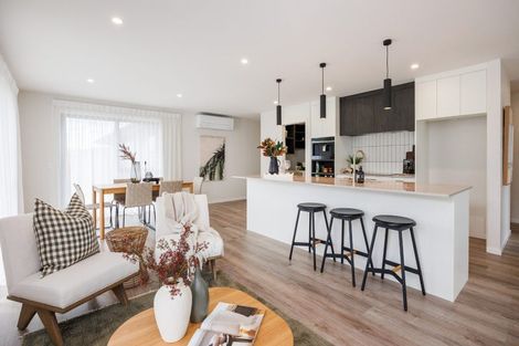 Photo of property in 70 Atlantic Drive, Fitzherbert, Palmerston North, 4410