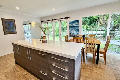 Photo of property in 19 Mappin Place, Chatswood, Auckland, 0626