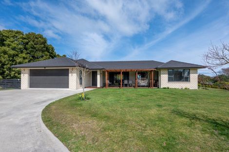Photo of property in 16 Lacebark Drive, Kinloch, Taupo, 3377