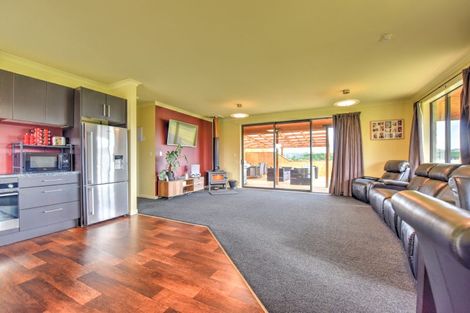 Photo of property in 176 Seaward Road, Edendale, 9825