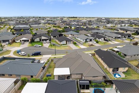 Photo of property in 9 Colpoma Close, Papamoa Beach, Papamoa, 3118