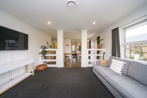 Photo of property in 32 Oak Crescent, Ashhurst, 4810