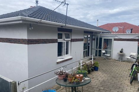Photo of property in 100 Forbury Road, Saint Clair, Dunedin, 9012