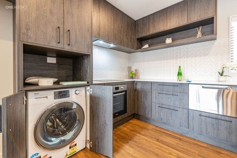 Photo of property in 11/27 New Brighton Road, Shirley, Christchurch, 8061