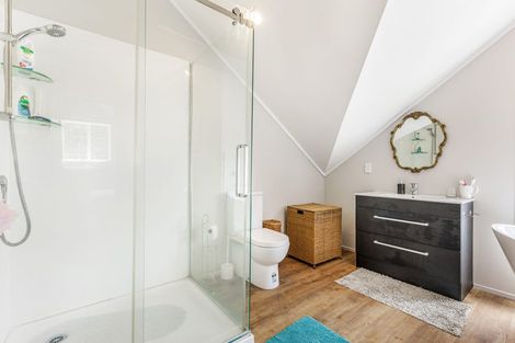 Photo of property in 17 Yelash Road, Massey, Auckland, 0614