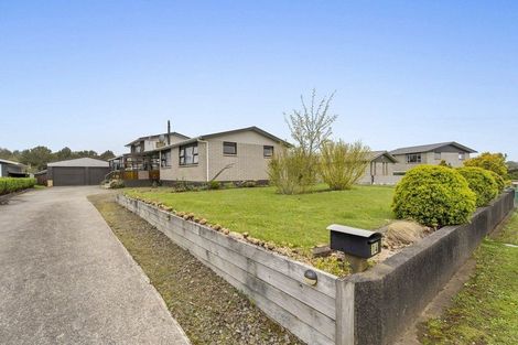 Photo of property in 14 Oberon Street, Stratford, 4332