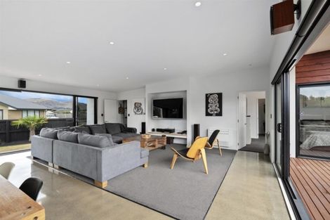 Photo of property in 10 Munich Place, Bromley, Christchurch, 8062