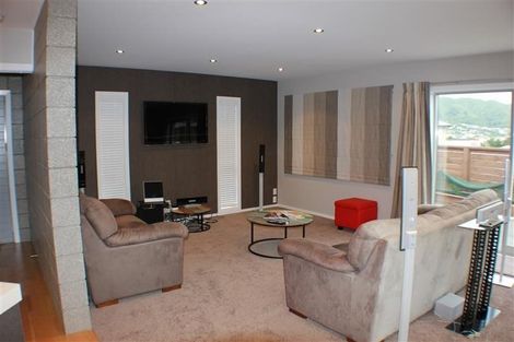 Photo of property in 3 Cresswell Place, Johnsonville, Wellington, 6037