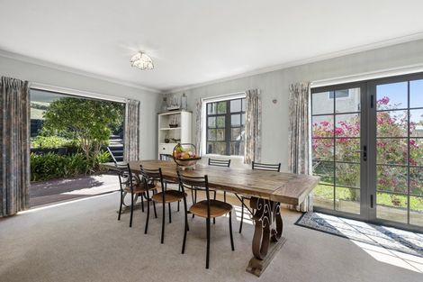 Photo of property in 31 Matauwhi Road, Russell, 0202