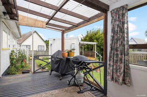 Photo of property in 8a Howden Street, Waiuku, 2123