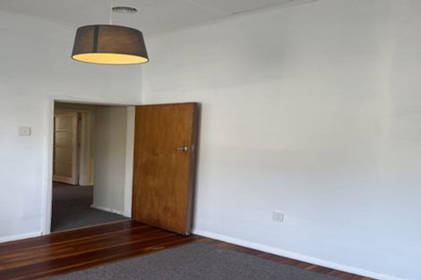 Photo of property in 28 Colombo Street, Hokowhitu, Palmerston North, 4410