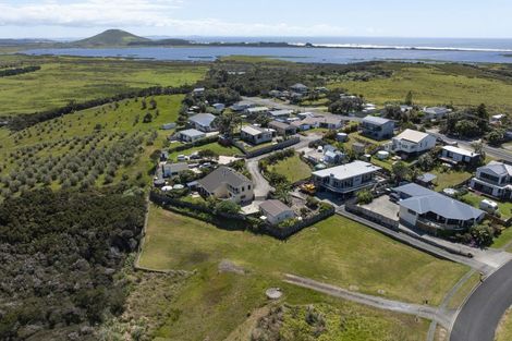 Photo of property in 12 Bay Heights Drive, Karikari Peninsula, 0483