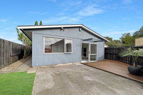 Photo of property in 12 Waterfront Road, Mangere Bridge, Auckland, 2022
