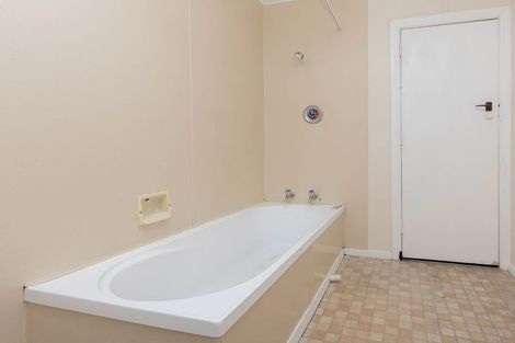 Photo of property in 14 Colvin Street, Westport, 7825