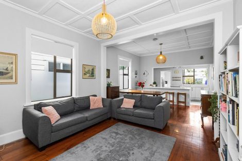 Photo of property in 82 Vigor Brown Street, Napier South, Napier, 4110