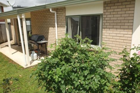 Photo of property in 7a La Perouse Street, Botany Downs, Auckland, 2010