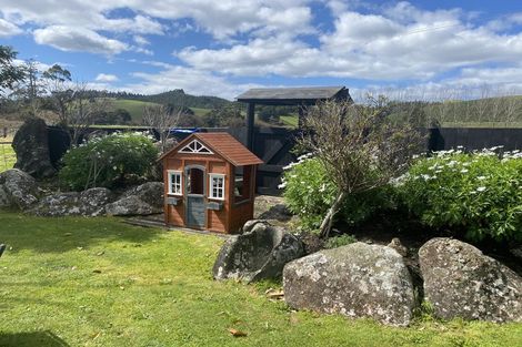 Photo of property in 80 Pataua Road North, Whareora, Whangarei, 0175