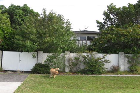 Photo of property in 54 View Road, Campbells Bay, Auckland, 0630
