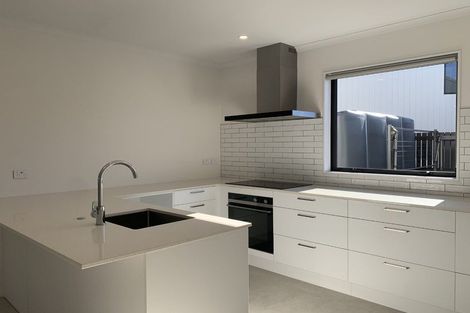 Photo of property in 18 Hema Road, Hobsonville, Auckland, 0616