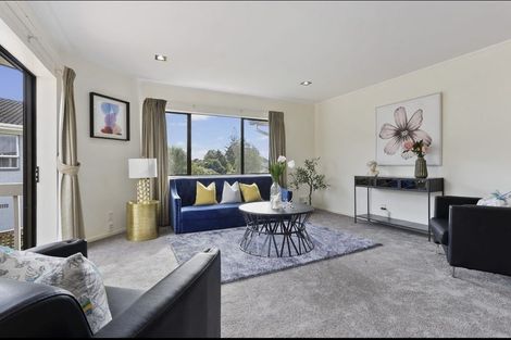Photo of property in 2/41 Glenmore Road, Sunnyhills, Auckland, 2010