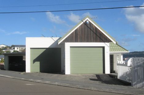 Photo of property in 52 Townsend Road, Miramar, Wellington, 6022