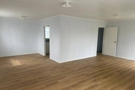 Photo of property in 1/58 Te Irirangi Drive, Clover Park, Auckland, 2019