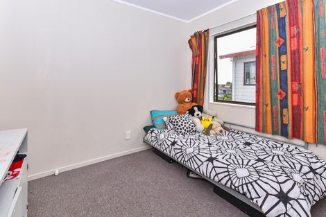 Photo of property in 2/4 Martha Lane, Weymouth, Auckland, 2103