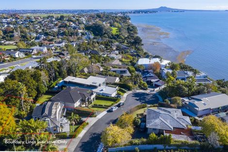 Photo of property in 2 Pleasant Place, Mellons Bay, Auckland, 2014