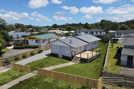 Photo of property in 22 Riverpark Crescent, Henderson, Auckland, 0610