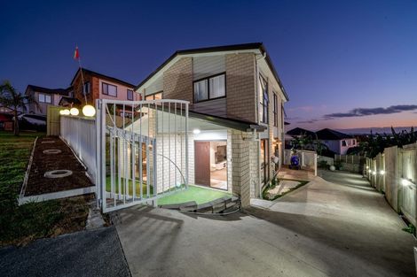 Photo of property in 14 Kereru Rise, Papakura, 2110