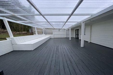 Photo of property in 17 Theban Place, Totara Vale, Auckland, 0629